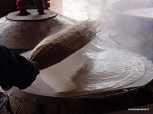 Préparation des nouilles de riz - Vietnam
